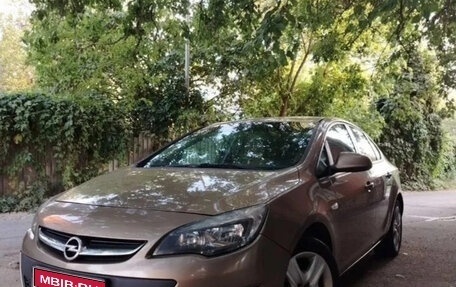 Opel Astra J, 2012 год, 600 000 рублей, 1 фотография