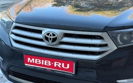 Toyota Highlander III, 2012 год, 2 410 000 рублей, 1 фотография