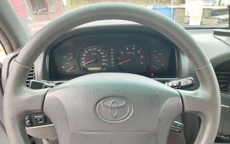 Toyota Land Cruiser 100 рестайлинг 2, 2000 год, 1 299 000 рублей, 18 фотография