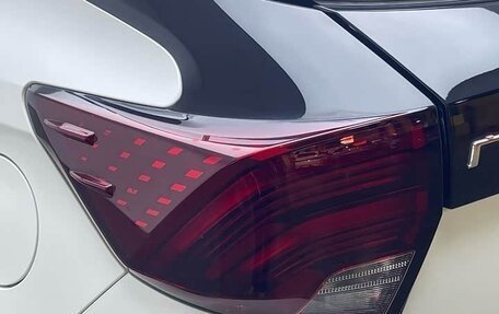 Toyota Yaris Cross, 2023 год, 1 535 000 рублей, 16 фотография