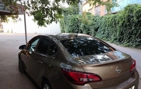 Opel Astra J, 2012 год, 600 000 рублей, 6 фотография
