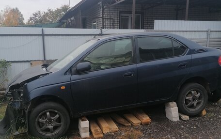 Toyota Prius IV XW50, 1998 год, 120 000 рублей, 4 фотография