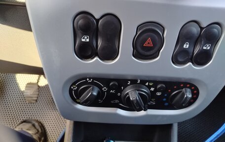 Renault Logan I, 2013 год, 380 000 рублей, 8 фотография