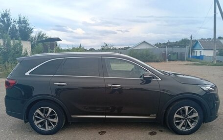 KIA Sorento III Prime рестайлинг, 2018 год, 3 000 000 рублей, 2 фотография