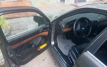 BMW 5 серия, 2001 год, 650 000 рублей, 9 фотография