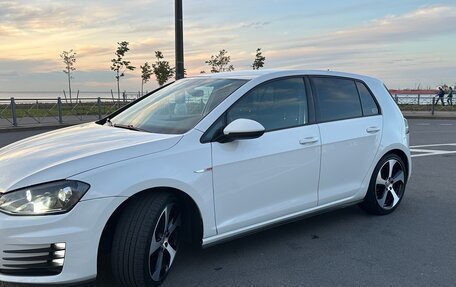 Volkswagen Golf GTI VII, 2017 год, 1 900 000 рублей, 2 фотография