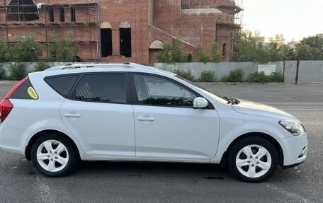 KIA cee'd I рестайлинг, 2011 год, 650 000 рублей, 4 фотография