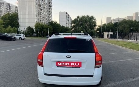 KIA cee'd I рестайлинг, 2011 год, 650 000 рублей, 2 фотография