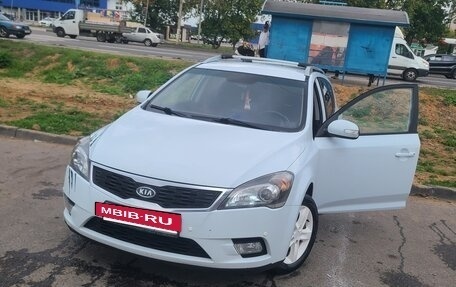 KIA cee'd I рестайлинг, 2011 год, 650 000 рублей, 9 фотография