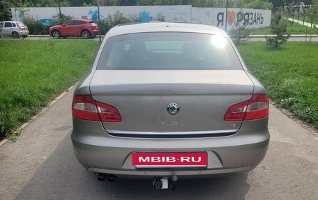Skoda Superb III рестайлинг, 2012 год, 1 200 000 рублей, 11 фотография