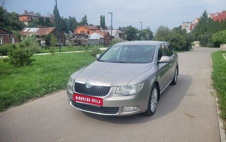 Skoda Superb III рестайлинг, 2012 год, 1 200 000 рублей, 10 фотография