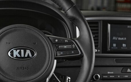 KIA Sportage IV рестайлинг, 2018 год, 1 899 000 рублей, 12 фотография