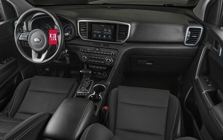 KIA Sportage IV рестайлинг, 2018 год, 1 899 000 рублей, 9 фотография