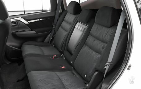 Mitsubishi Pajero Sport III рестайлинг, 2019 год, 2 799 000 рублей, 10 фотография