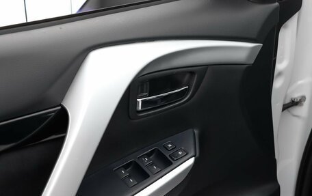 Mitsubishi Pajero Sport III рестайлинг, 2019 год, 2 799 000 рублей, 17 фотография
