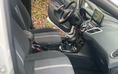 Ford Fiesta, 2011 год, 700 000 рублей, 17 фотография