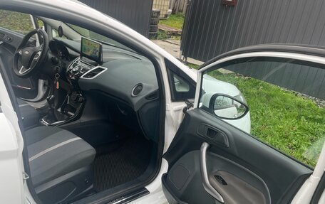 Ford Fiesta, 2011 год, 700 000 рублей, 13 фотография