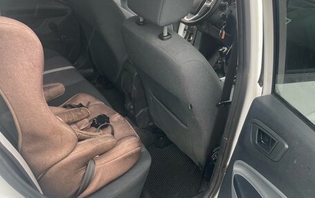 Ford Fiesta, 2011 год, 700 000 рублей, 22 фотография