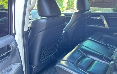 Toyota Land Cruiser 200, 2013 год, 4 000 000 рублей, 10 фотография