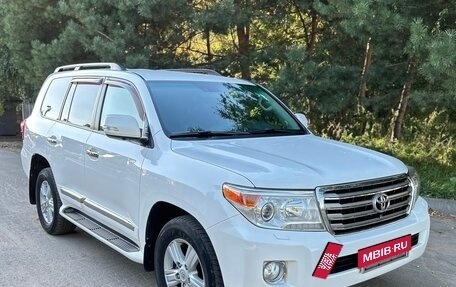 Toyota Land Cruiser 200, 2013 год, 4 000 000 рублей, 8 фотография