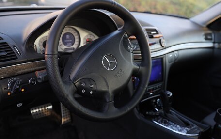 Mercedes-Benz E-Класс, 2004 год, 680 000 рублей, 5 фотография