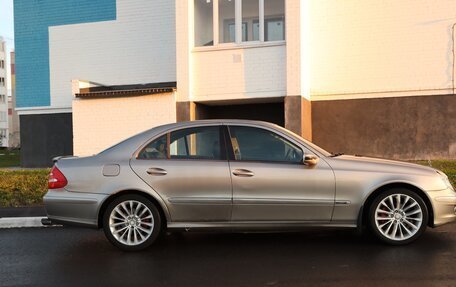 Mercedes-Benz E-Класс, 2004 год, 680 000 рублей, 7 фотография