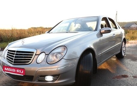 Mercedes-Benz E-Класс, 2004 год, 680 000 рублей, 6 фотография