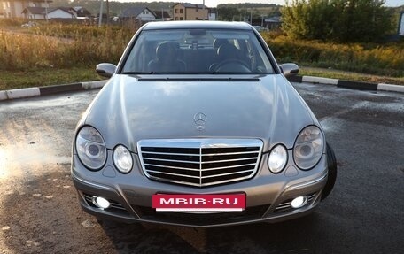 Mercedes-Benz E-Класс, 2004 год, 680 000 рублей, 11 фотография
