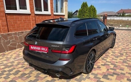 BMW 3 серия, 2019 год, 3 890 000 рублей, 4 фотография