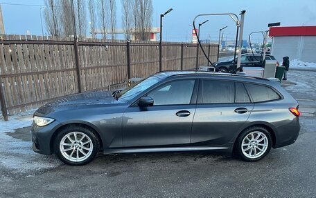 BMW 3 серия, 2019 год, 3 890 000 рублей, 16 фотография