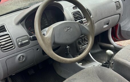 Hyundai Accent II, 2005 год, 140 000 рублей, 9 фотография