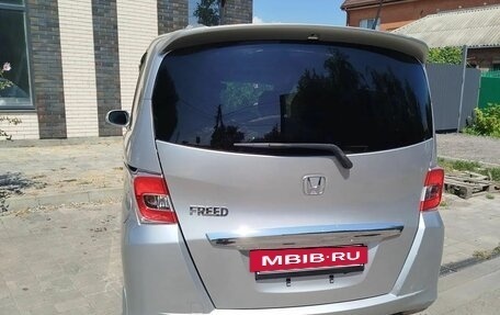 Honda Freed I, 2014 год, 1 160 000 рублей, 3 фотография