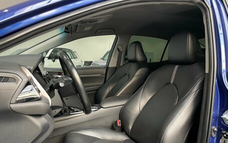 Toyota Camry, 2021 год, 2 895 000 рублей, 8 фотография
