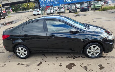 Hyundai Solaris II рестайлинг, 2012 год, 700 000 рублей, 4 фотография