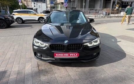 BMW 3 серия, 2018 год, 2 250 000 рублей, 3 фотография