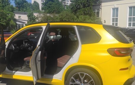 BMW X5, 2021 год, 9 000 000 рублей, 4 фотография
