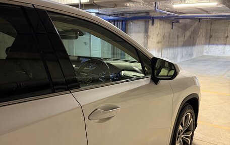 Lexus RX IV рестайлинг, 2017 год, 4 100 000 рублей, 3 фотография