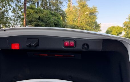 Mercedes-Benz E-Класс, 2017 год, 3 800 000 рублей, 17 фотография