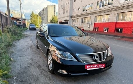 Lexus LS IV, 2007 год, 900 000 рублей, 2 фотография