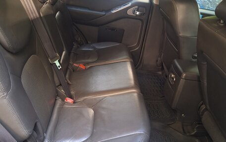 Nissan Pathfinder, 2006 год, 860 000 рублей, 15 фотография