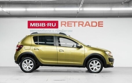 Renault Sandero II рестайлинг, 2016 год, 900 000 рублей, 5 фотография