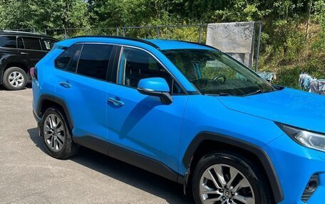 Toyota RAV4, 2020 год, 2 900 000 рублей, 2 фотография
