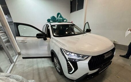 Haval Jolion, 2024 год, 1 800 000 рублей, 2 фотография