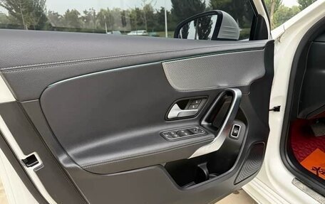 Mercedes-Benz A-Класс, 2023 год, 1 720 001 рублей, 9 фотография