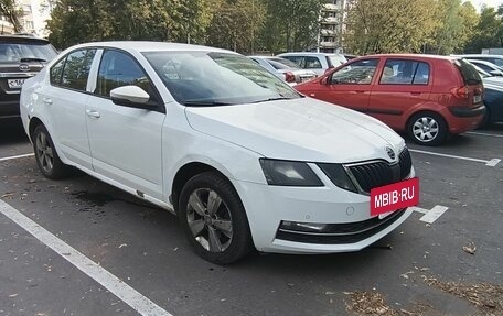 Skoda Octavia, 2019 год, 1 100 000 рублей, 2 фотография