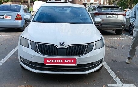 Skoda Octavia, 2019 год, 1 100 000 рублей, 3 фотография