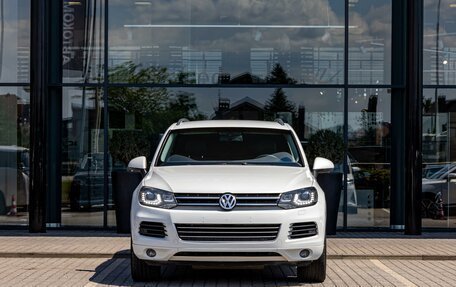 Volkswagen Touareg III, 2014 год, 1 845 000 рублей, 2 фотография