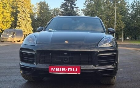 Porsche Cayenne III, 2019 год, 9 990 000 рублей, 2 фотография