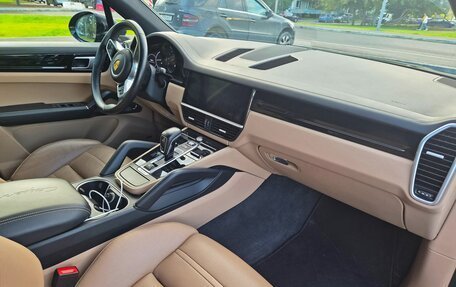 Porsche Cayenne III, 2019 год, 9 990 000 рублей, 7 фотография
