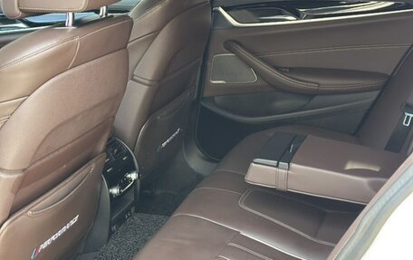 BMW 5 серия, 2023 год, 4 800 000 рублей, 2 фотография